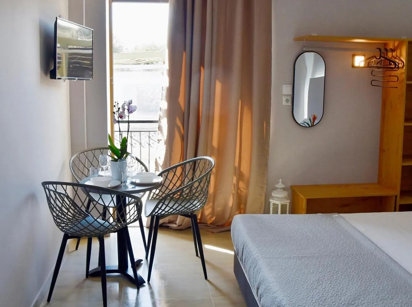 Room Nine 9 Beachfront Apartments Nea Kallikrateia