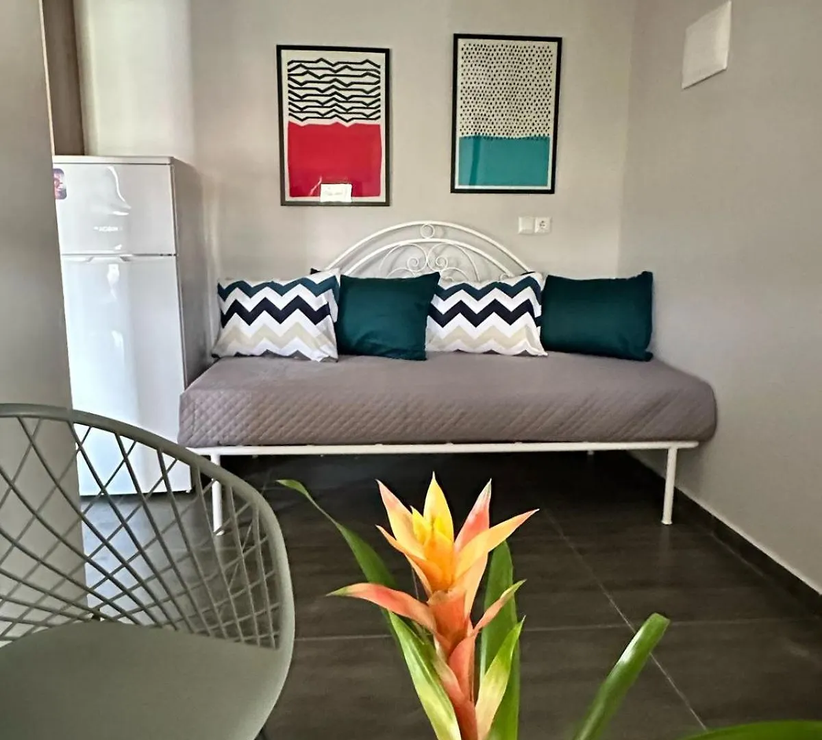 Room Nine 9 Beachfront Apartments Nea Kallikrateia